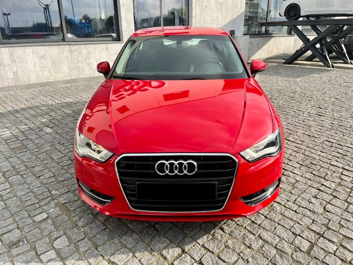 Audi  A3 Attraction S tronic