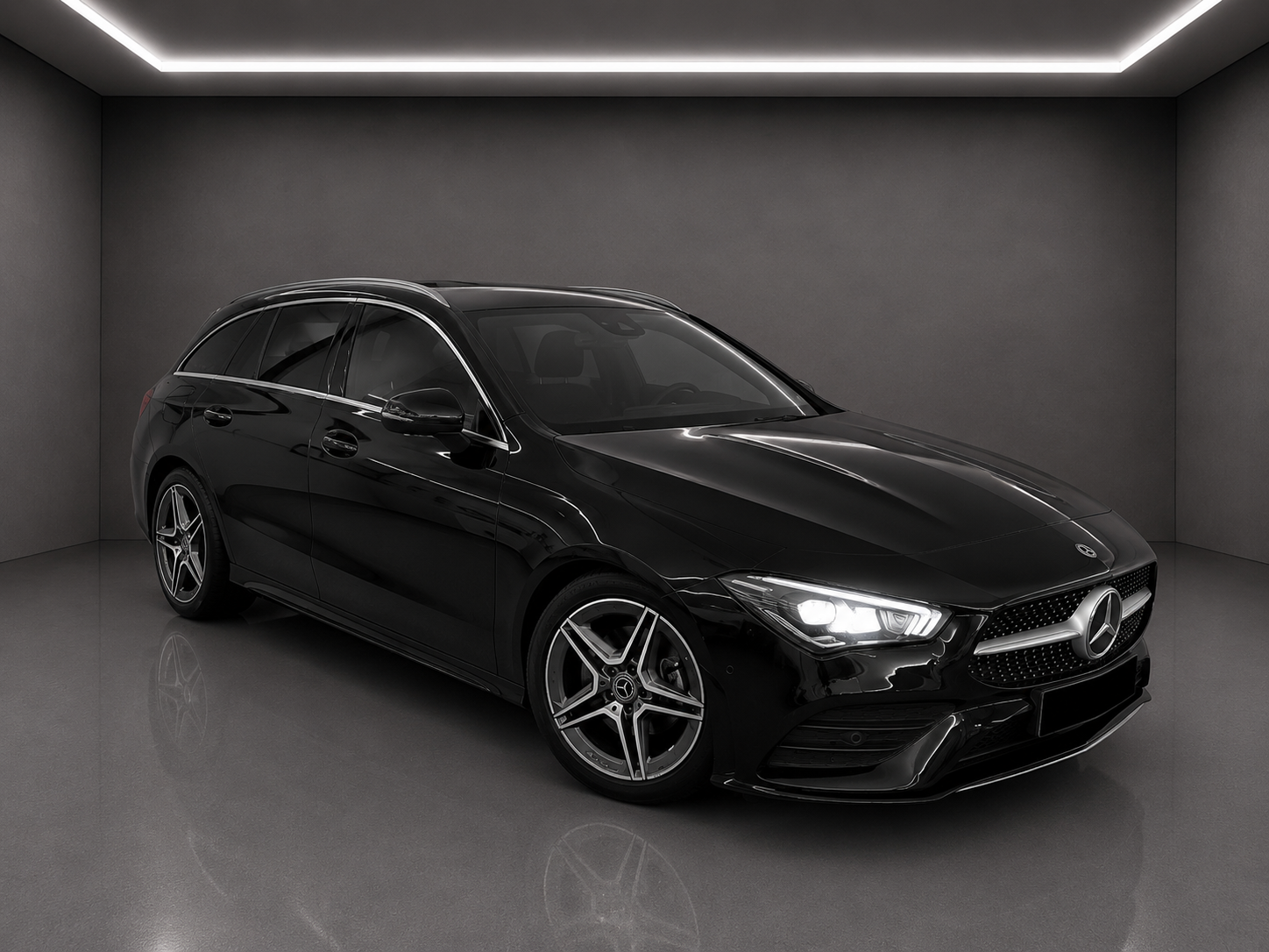 Mercedes Benz CLA 180 AMG Line