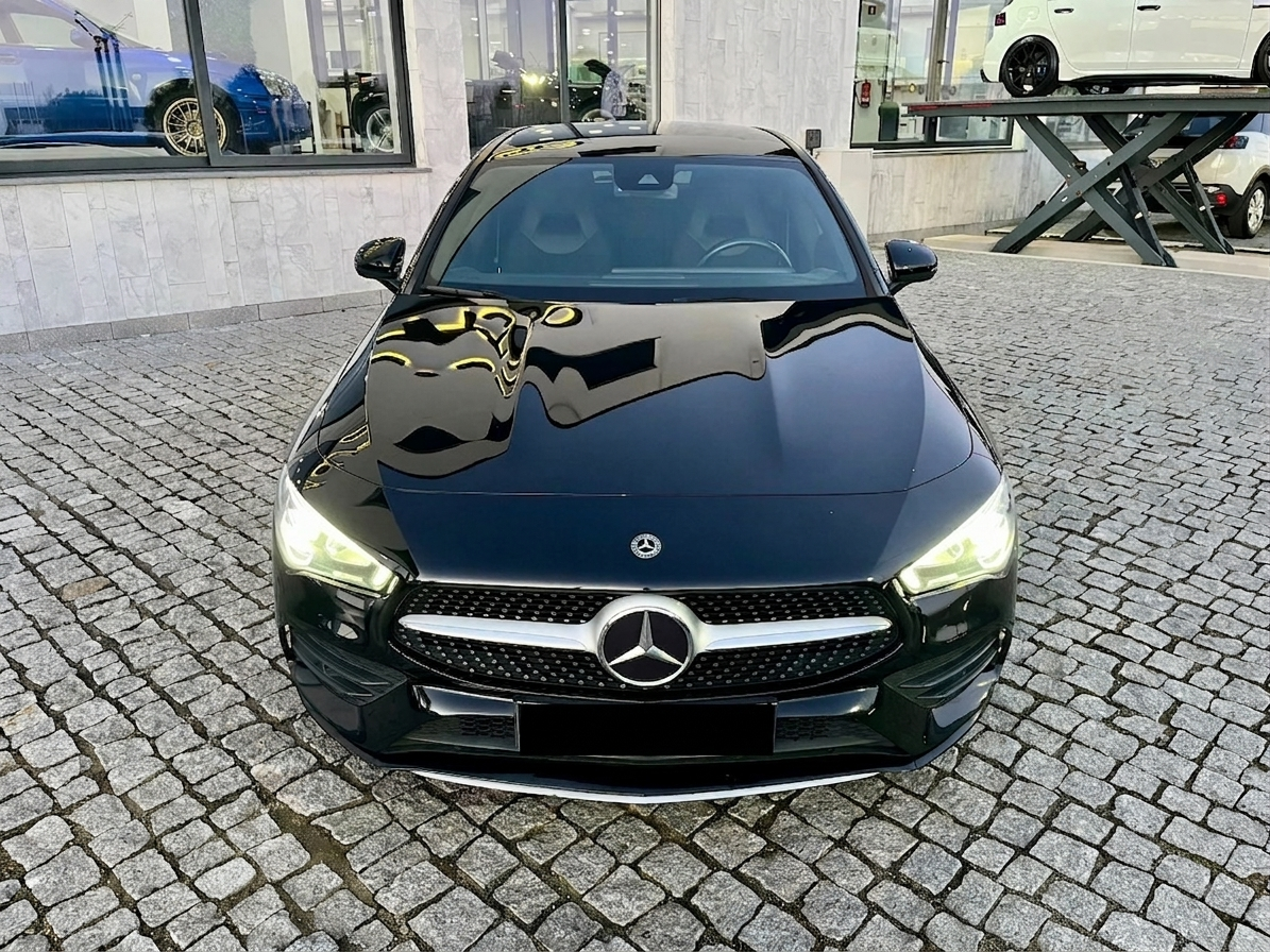 Mercedes Benz CLA 180 AMG Line