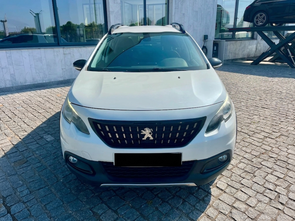 PEUGEOT 2008 GT line