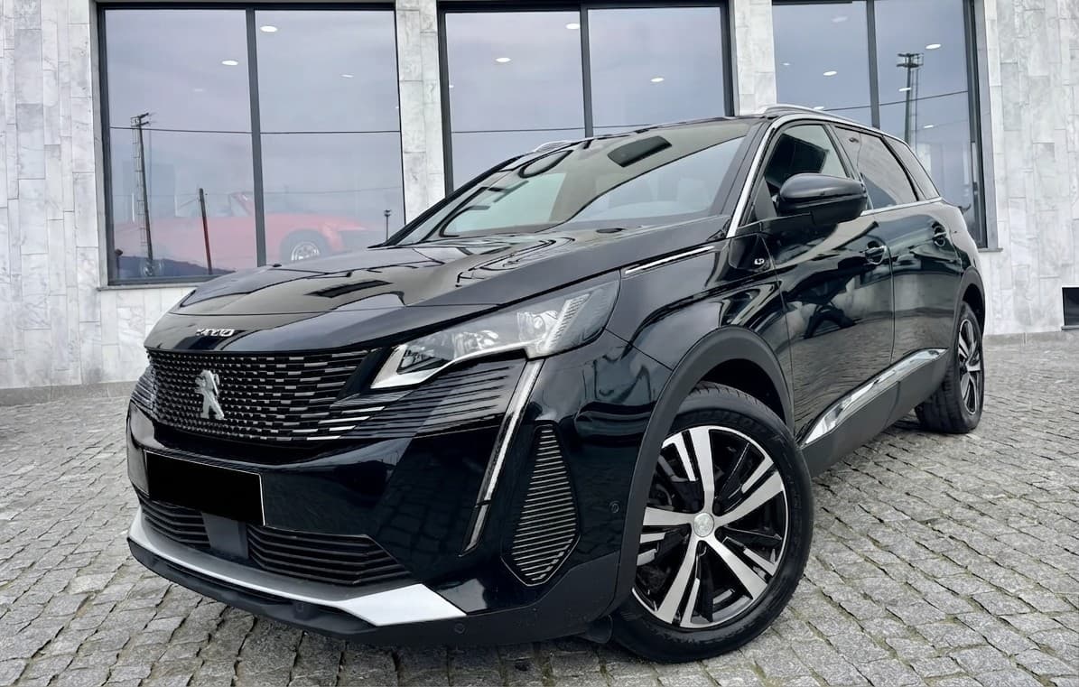 PEUGEOT 5008 GT