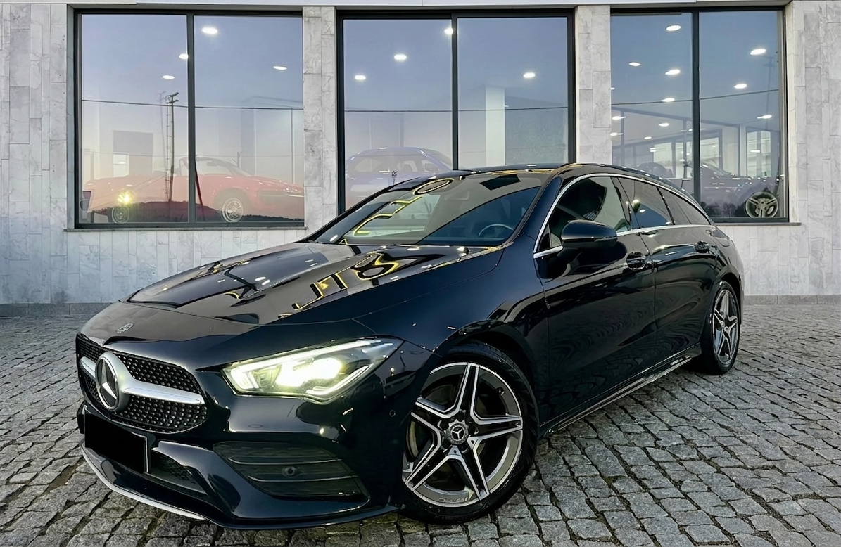 Mercedes Benz CLA 180 AMG Line